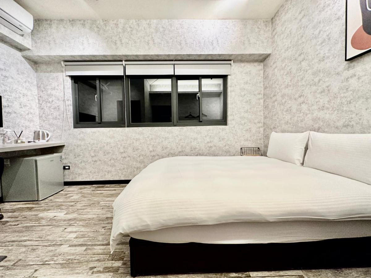御旅 Inn Taichung Exterior photo